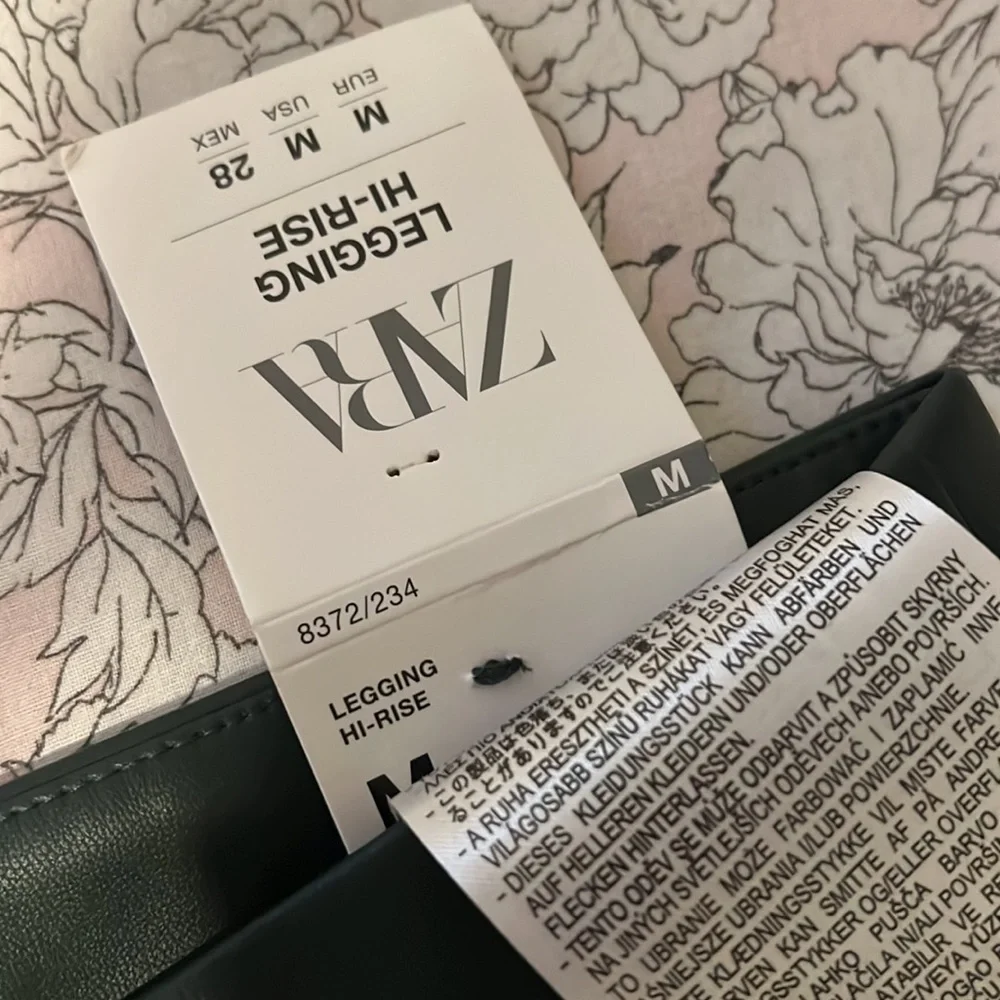 Zara legging hi rise Medium - Picture 6 of 8